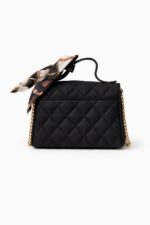 Siyah Fularlı Kapitone El Çantası - Görsel 5