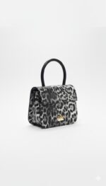 Leopar Desenli Mini El Çantası - Görsel 2