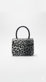 Leopar Desenli Mini El Çantası - Görsel 5