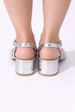 Işıltılı Gümüş Çapraz Bantlı Topuklu - Görsel 3