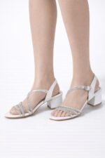 Luna Taş Detaylı Topuklu Sandalet – Beyaz - Görsel 5