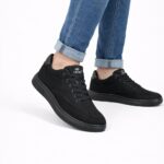 Siyah Günlük Erkek Sneaker – Tam Siyah Casual Spor Ayakkabı